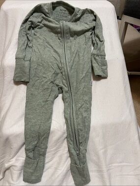 Little Sleepies Ribbed Sage Green Bamboo Zip Sleeper 0–3 Months EUC